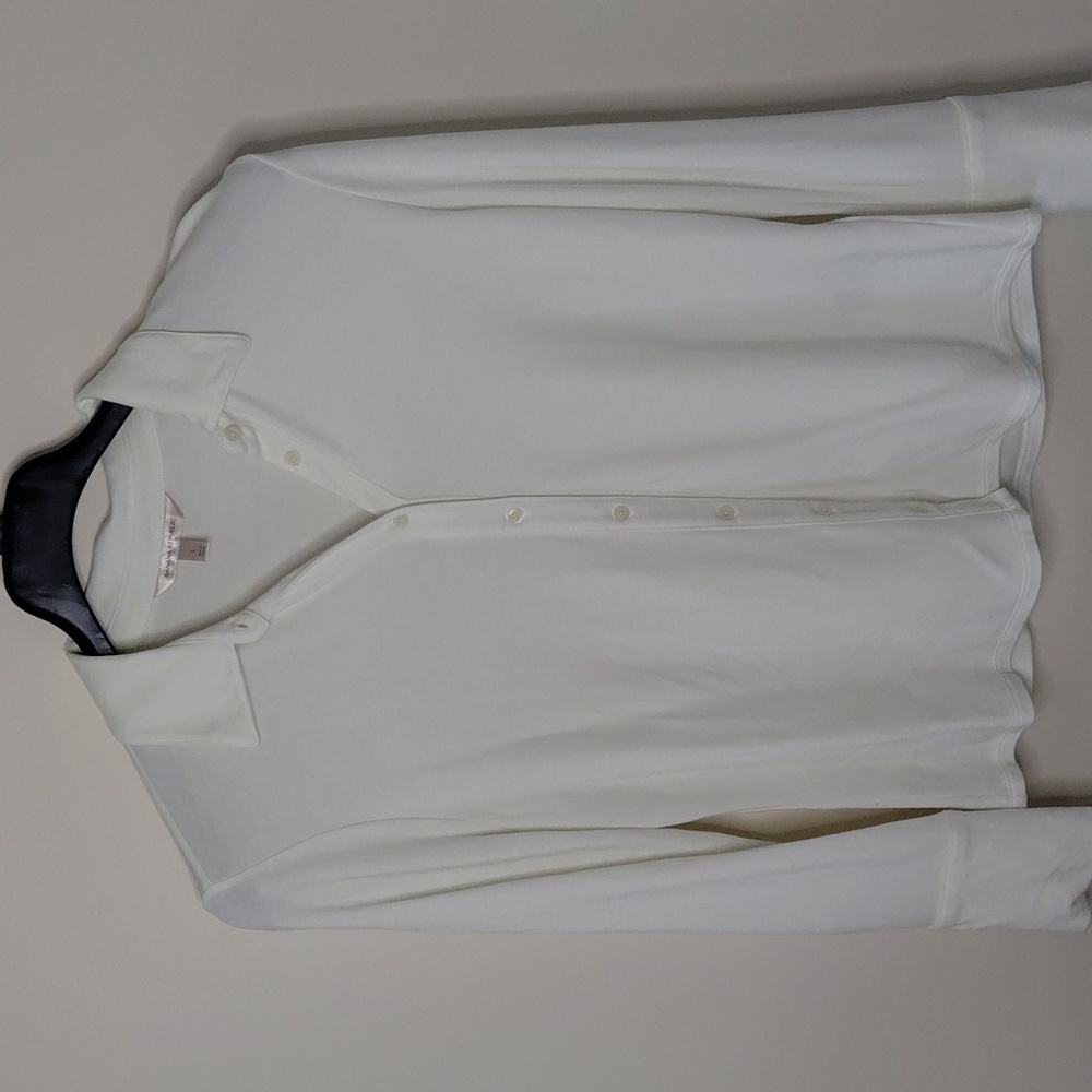 White Banana Republic V-Neck Top